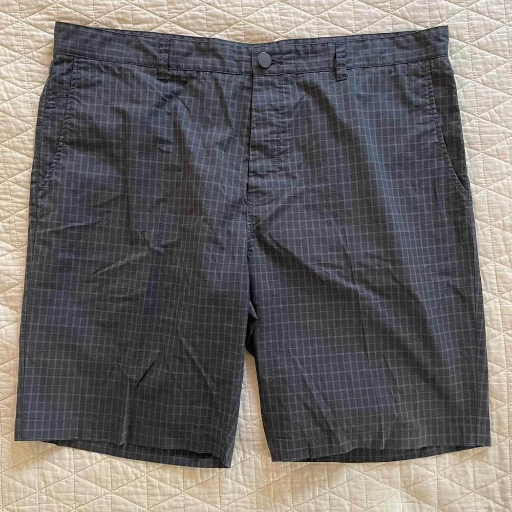Theory Grid Check Print 6-pocket Kirby S/Recreation Shorts in Black Size‎ 38